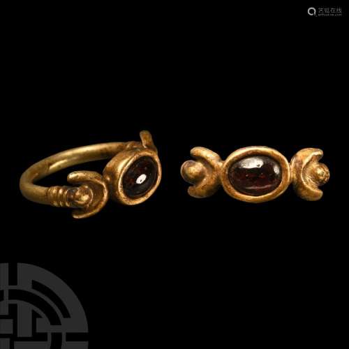 Merovingian Gold Ring with Cabochon Garnet