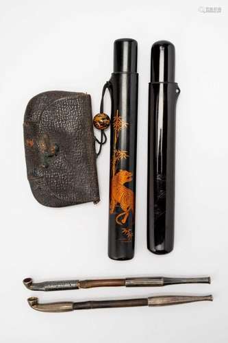 TWO JAPANESE KISERUZUTSU (PIPE CASES), TWO KISERU (PIPES), A...