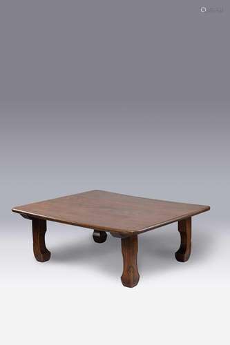 A JAPANESE KEYAKI (ELM) WOOD LOW TABLE MEIJI ERA, 19TH/20TH ...