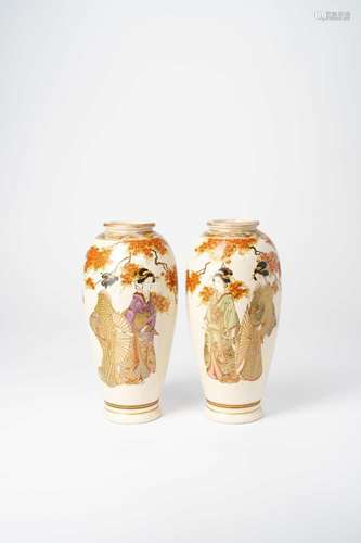 A PAIR OF JAPANESE SATSUMA VASES MEIJI ERA, 19TH/20TH CENTUR...