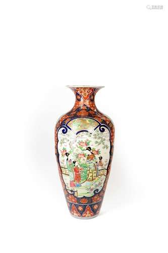 A MASSIVE JAPANESE IMARI VASE MEIJI OR LATER, 19TH OR 20TH C...