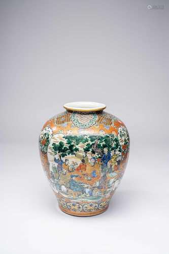 A LARGE JAPANESE KO KUTANI-STYLE VASE MEIJI OR LATER, 20TH C...