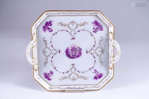 Meissen.\nCabaret Louis XVI à coins coupés et anses