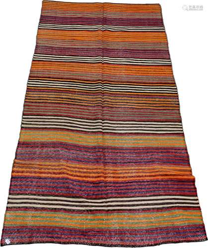 Tapis kilim-kashgaï.\nDécor linéaire rouge, orange,