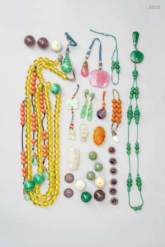 TWO CHINESE NECKLACES, VARIOUS BEADS, PENDANTS AND OTHER ITE...