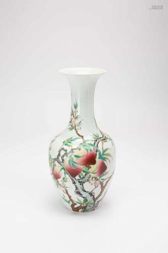 A CHINESE FAMILLE ROSE \'NINE PEACHES\' VASE 20TH CENTURYTyp...