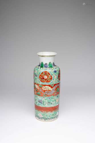 A CHINESE FAMILLE VERTE CYLINDRICAL VASEKANGXI 1662-1722The ...