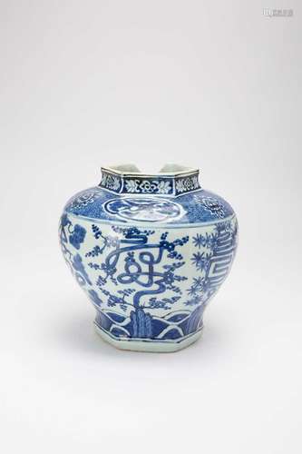 A CHINESE BLUE AND WHITE \'LONGEVITY\' VASE JIAJING 1522-66T...