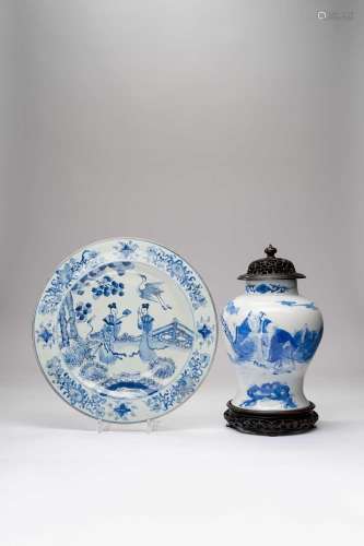 A CHINESE BLUE AND WHITE DISH AND BALUSTER VASE 18TH AND 19T...