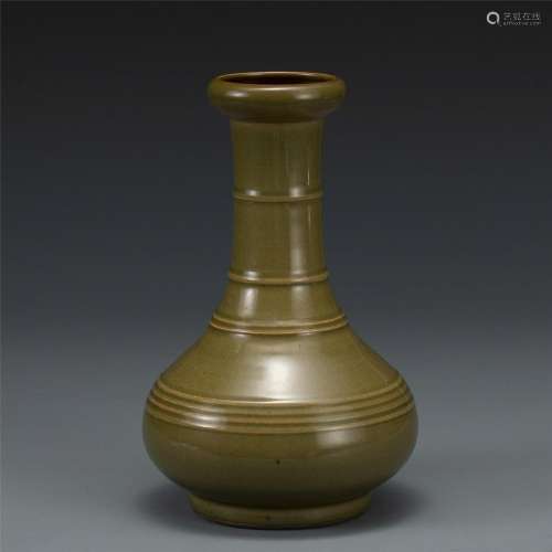 QING QIANLONG TEA DUST GLAZED VASE VASE