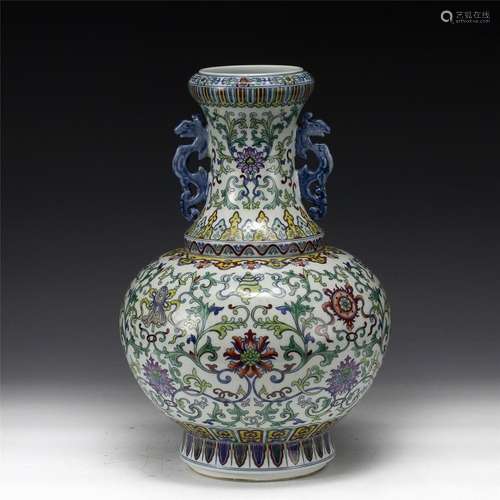 QING YONGZHENG FAMILLE ROSE AMPHORA VASE