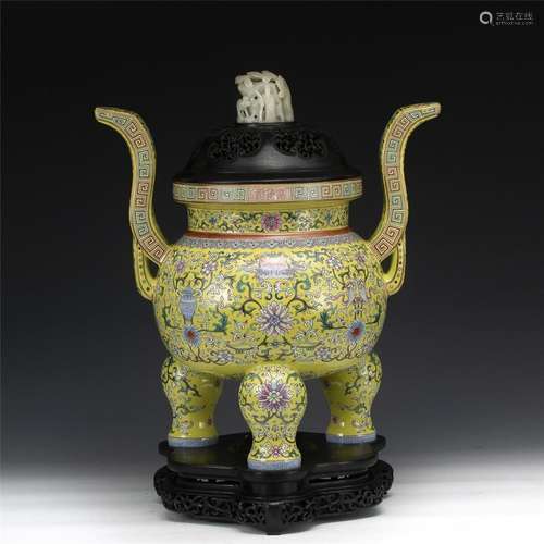 QING QIANLONG FAMILLE ROSE LARGE INCENSE BURNER