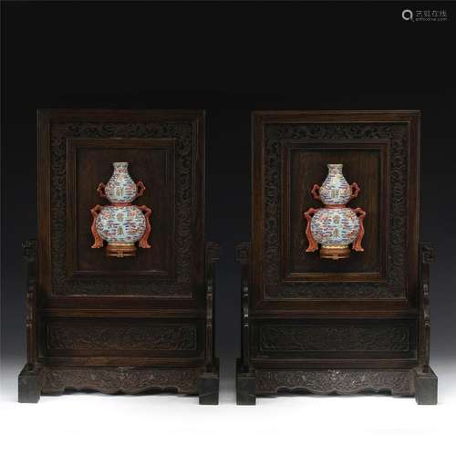 PAIR OF QING QIANLONG FAMILLE ROSE WALL VASES