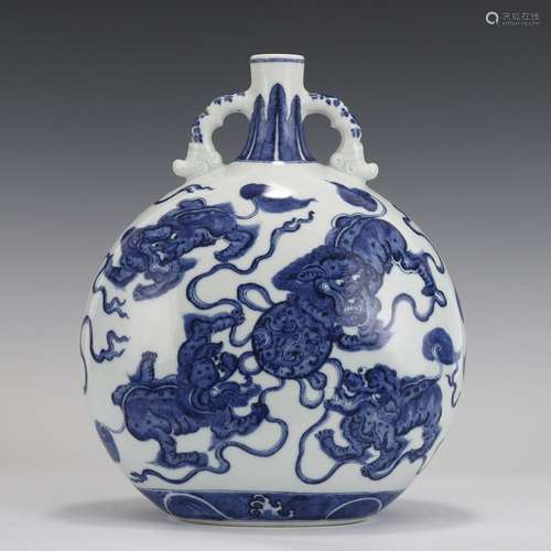 QING BLUE & WHITE FU DOGS MOON FLASK