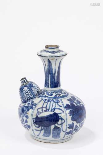 A blue and white porcelain Kendi. China, Wanli Period (1572-...