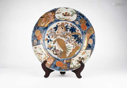 A large Imari plate. Japan, 19th c.