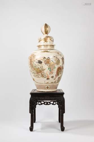 A large Satsuma vase with cover. Japan, Meiji Period (1868-1...