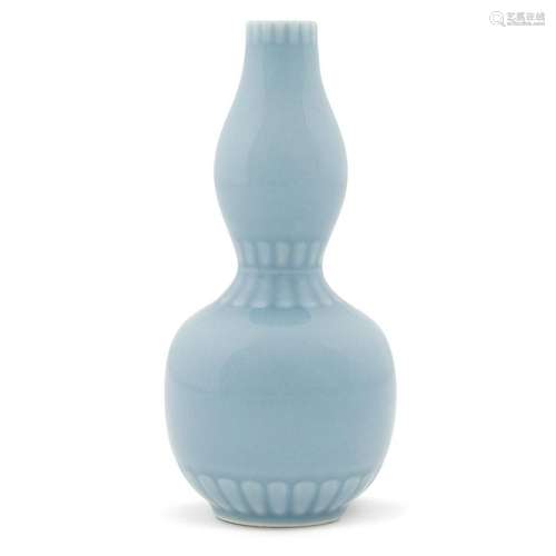 19TH C DAOGUANG CELADON DOUBLE GOURD BOTTLE VASE