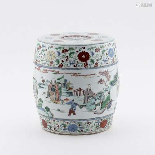 QING WUCAI FIGURINE PORCELAIN GARDEN STOOL