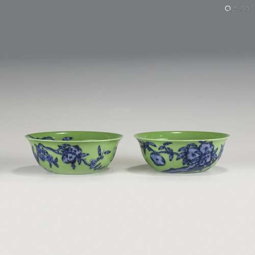 PAIR QING YONGZHENG BLUE ON APPLE GREEN BOWLS