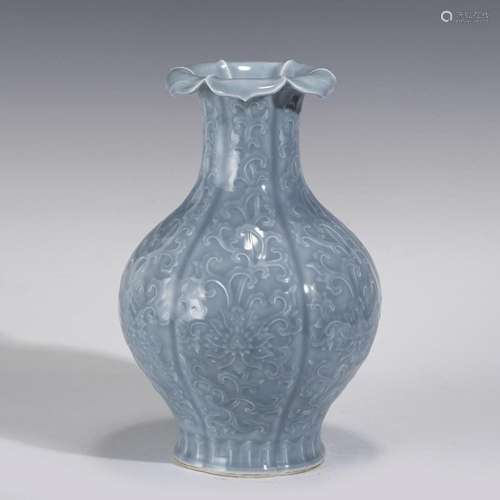 FLORAL RELIEFS SKY BLUE GALZED SIX-SIDED BEGONIA VASE