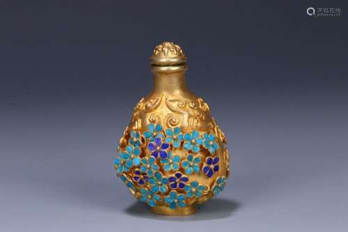 Gilt Bronze Snuff Bottle with Emerald Plum Blossoms