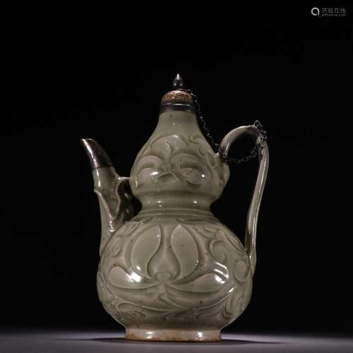 Yaozhou Kiln Engraved Silver-covered Gilt Wine Jug