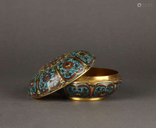 Chinese cloisonne box, Ming