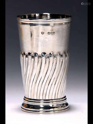 Tall silver beaker, London, around 1890, sterling