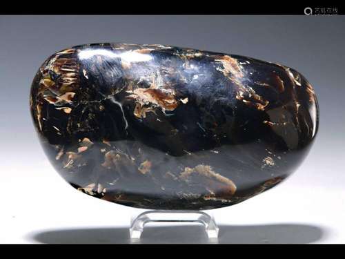 Mighty and heavy multicolored giant amber from Jambi (West