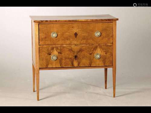 Biedermeier chest of drawers, around 1820, walnut
