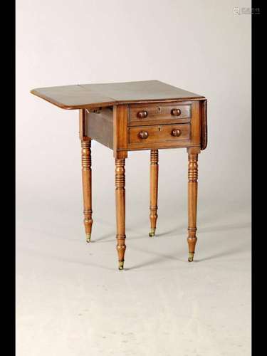 Folding table, England, around 1860, solid mahogany, 2