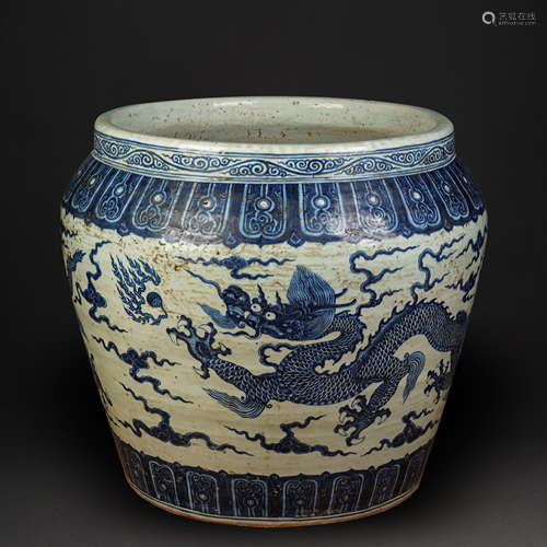 Blue and white dragon cylinder