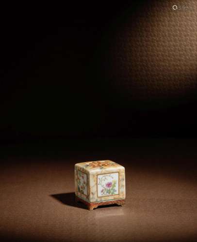 A SMALL GRISALLE-ENAMELLED FAUX-MARBLE SQUARE PARFUMIER AND ...
