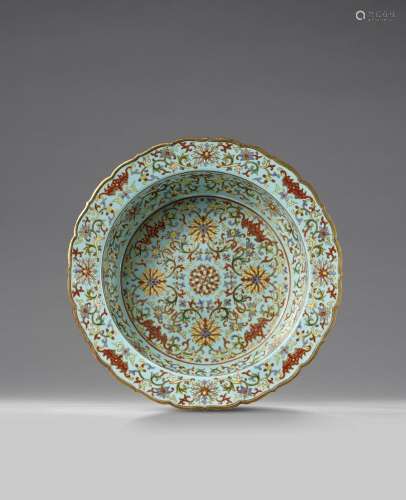 A FAMILLE ROSE TURQUOISE-GROUND AND GILT BASIN Jiaqing/Daogu...