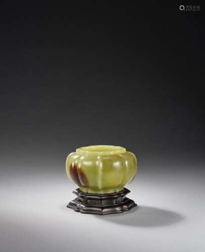 A YELLOW AND RUSSET JADE LOBED WATERPOT 18th/19th century
