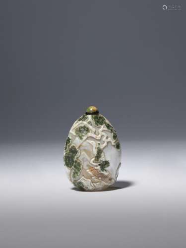 A VERY RARE MOSS AGATE PEBBLE-FORM 'BIRD AND PINE' S...