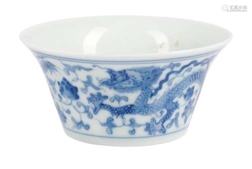 A CHINESE BLUE AND WHITE PORCELAIN SMALL FLARED BOWL