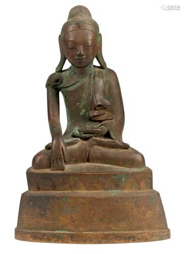 A BURMESE BRONZE FIGURE OF BUDDHA SHAN STATES (1215-1948)