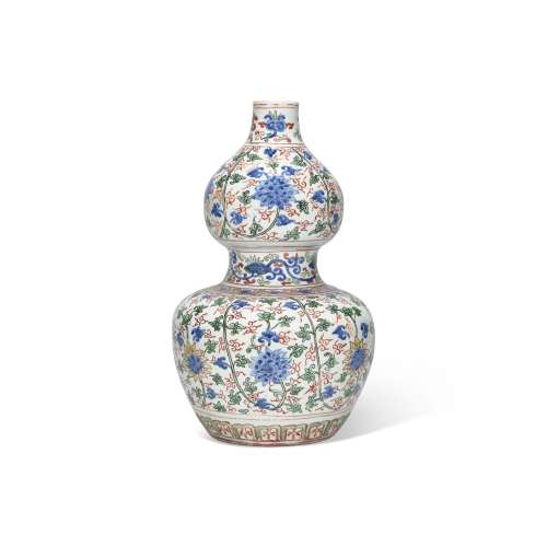 明萬曆 青花五彩纏枝蓮紋葫蘆瓶 WANLI PERIOD (1573-1619)