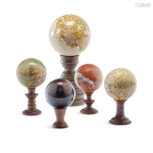 Group of five decorative spheres 20th Century