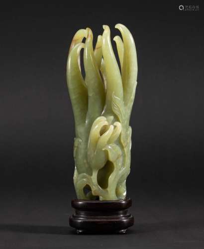 Qing Dynasty Yellow Jade Buddha Hand Flower Arrangement