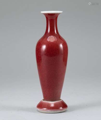 Qing Dynasty Cowpea Red Willow Leaf Bottle