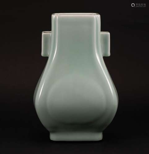 Qing Dynasty Tianqing Glazed Ship Inheritance Bottle