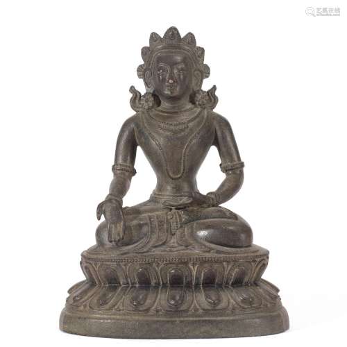 A BRONZE FIGURE OF BUDDHA STATUE