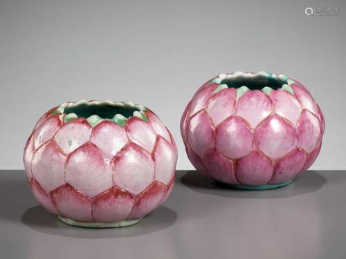 A PAIR OF LOTUS-SHAPED WATER POTS, CHINA, EARLY 19TH CENTURY