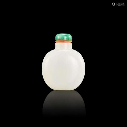 <br />
A white jade snuff bottle, Xingyouhengtang hall mark ...