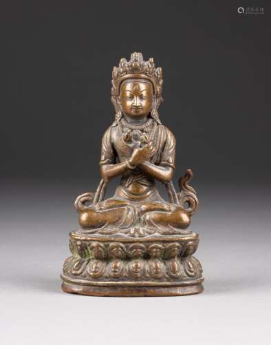 铜金刚萨埵坐像<br />
中国<br />
有老化痕迹及损伤。高13.2 cm。