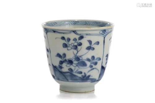 CHINESE BLUE AND WHITE PORCELAIN WINE CUP
