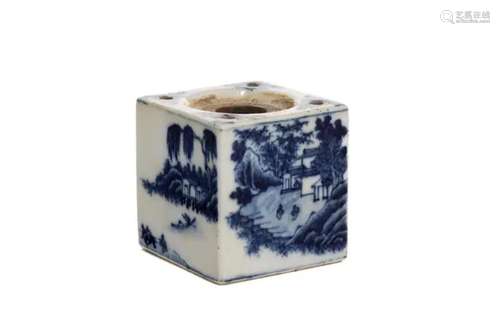 CHINESE BLUE AND WHITE PORCELAIN INK WELL